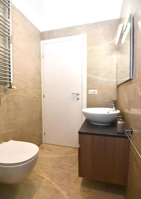 Bande Nere-San Siro Attico Con Terrazzo Apartamento Milão 0*,  Itália